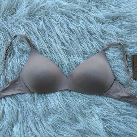 Skims Wireless Form Pushup Plunge Bra Clay Size 32DD - Picture 4 of 9